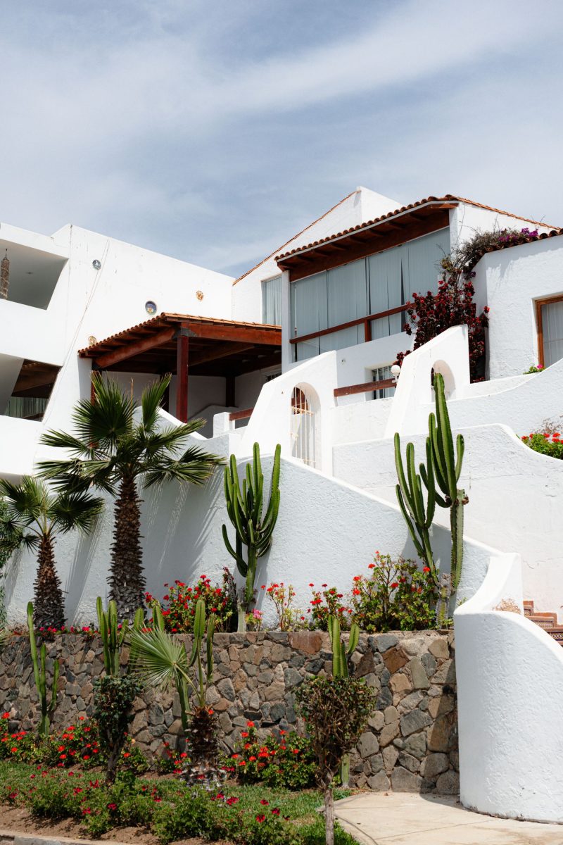Witte villa aan de Costa Blanca in avondzon (placeholder)